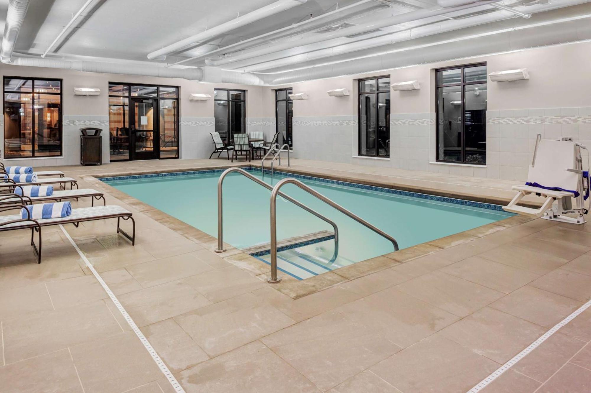 Homewood Suites By Hilton Wauwatosa Milwaukee Екстер'єр фото